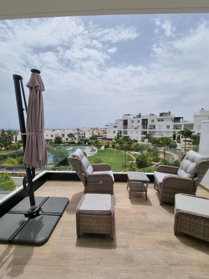 Nice 2 Bedroom Bali Apartment With Sea Views Torrevieja Exterior foto